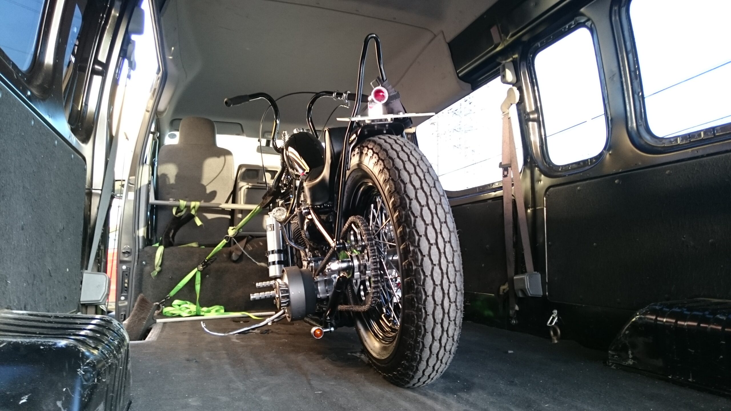 完成したばかりのショベルボバー売約しました (有)遠藤自動車サービス