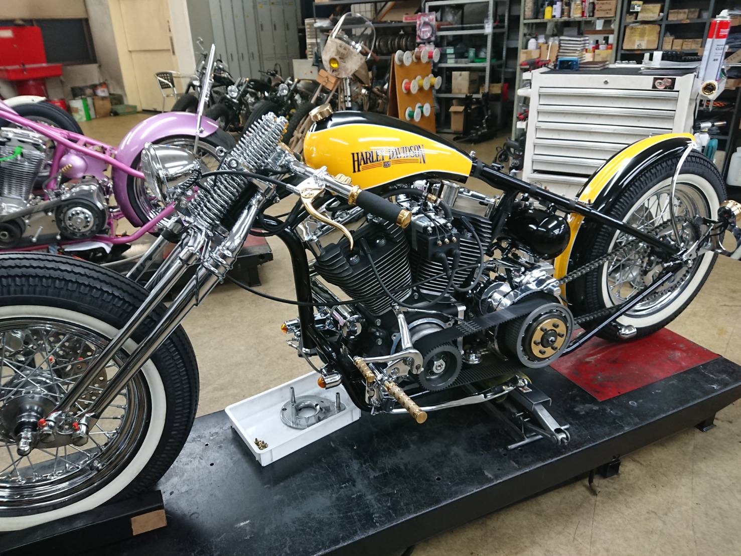 ハーレーカスタムタン　ツインカム　ダイナ　フレア　チョッパー　ボバー ハーレーカスタムタンツインカムダイナフレアチョッパーボバー