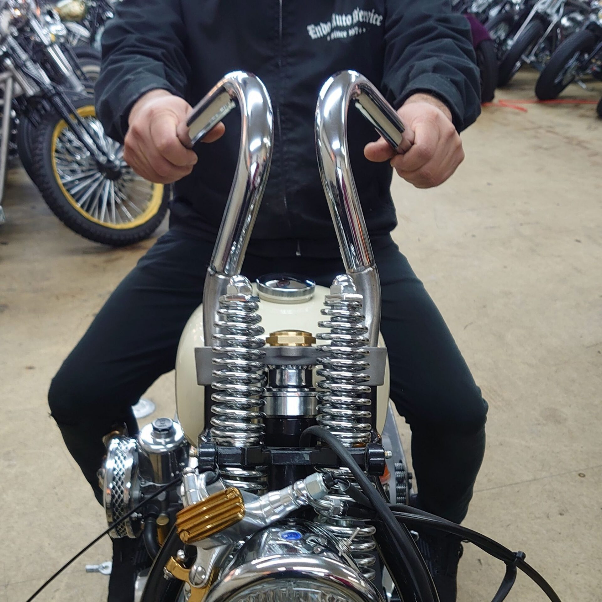 ハーレー　ハンドル　ワンオフハンドル ハーレーハンドルワンオフハンドル