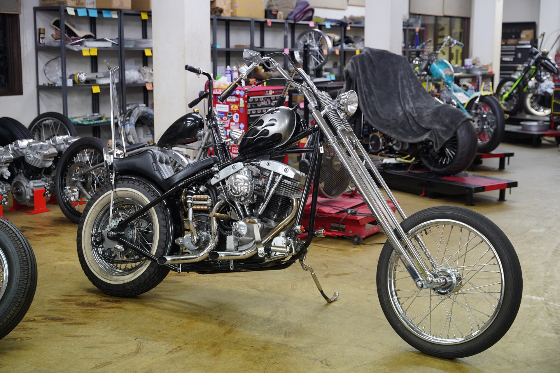 ハーレーショベル ワンオフリアダブルキャリパーサポートチョッパー ハーレーショベル ワンオフリアダブルキャリパーサポートチョッパー